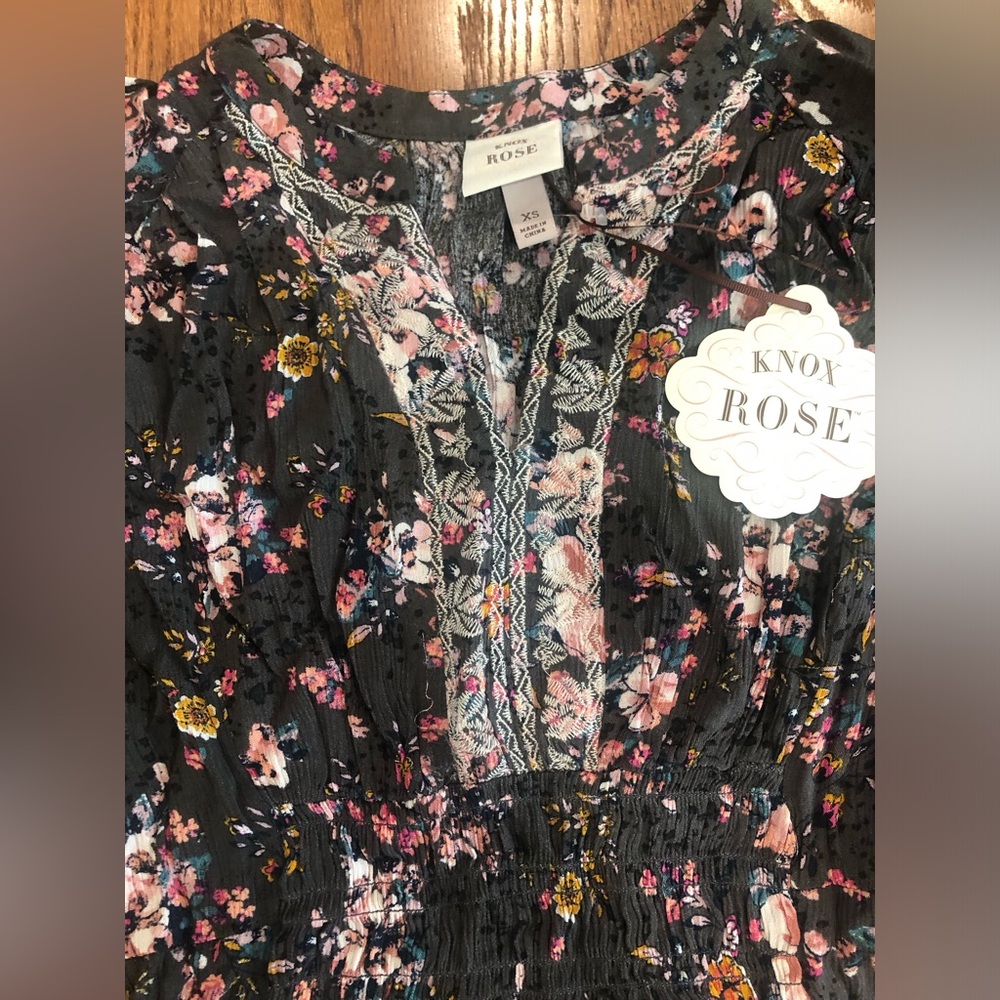 Knox Rose Crepe Charcoal Floral Dress - Picture 5 of 5